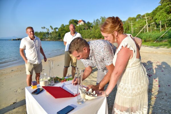 Samui Beach Renew Wedding
